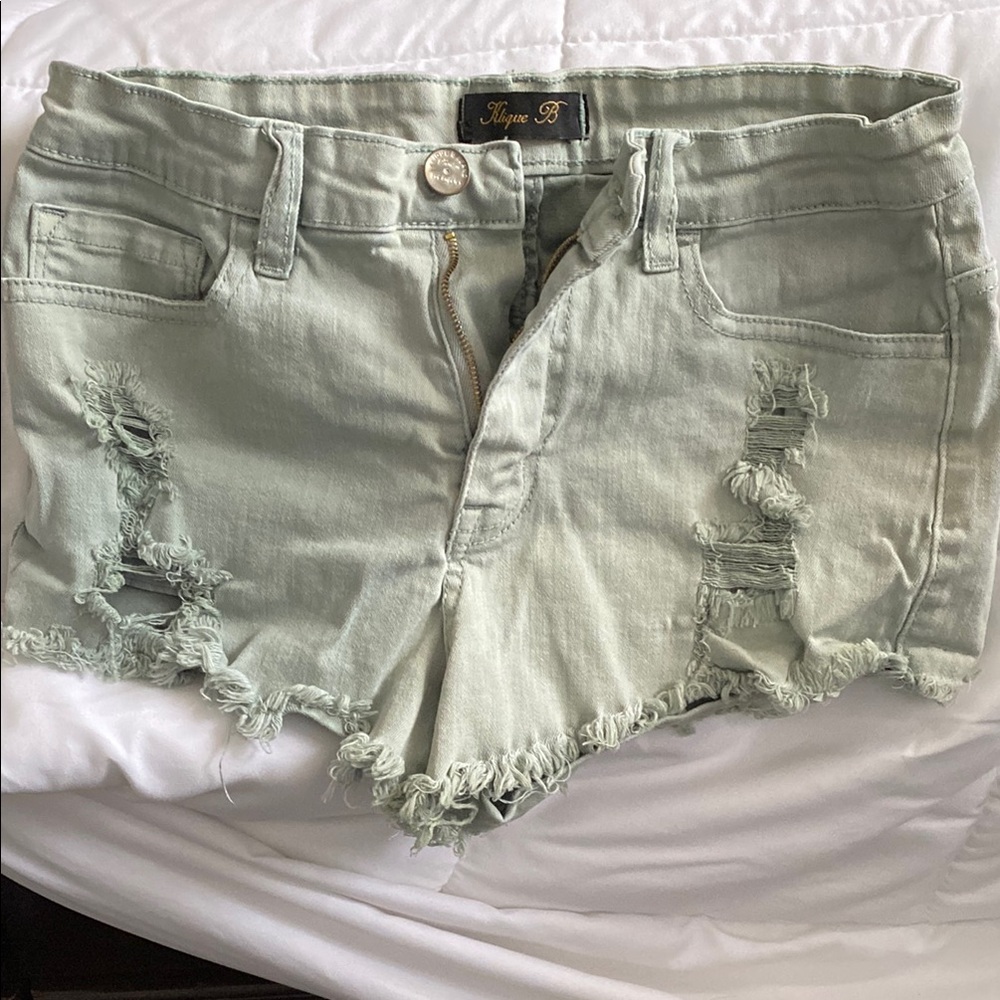 Women's Green Distressed Shorts. Medium